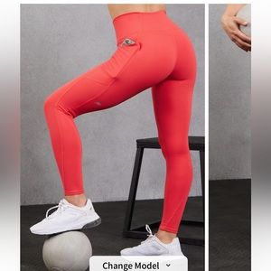🔴 Fabletics , medium, w/flaw read